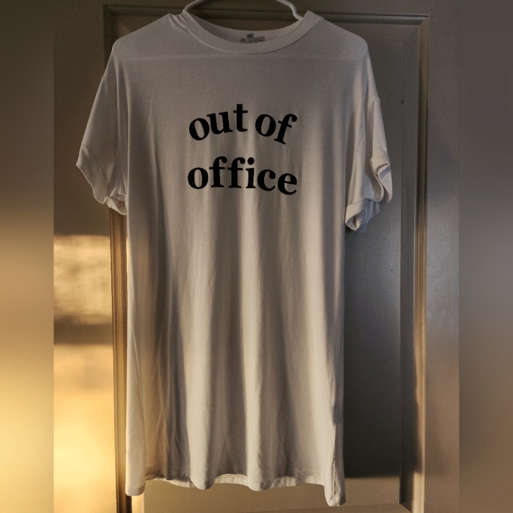 Audrey Vacay Tee Dress in White Superdown